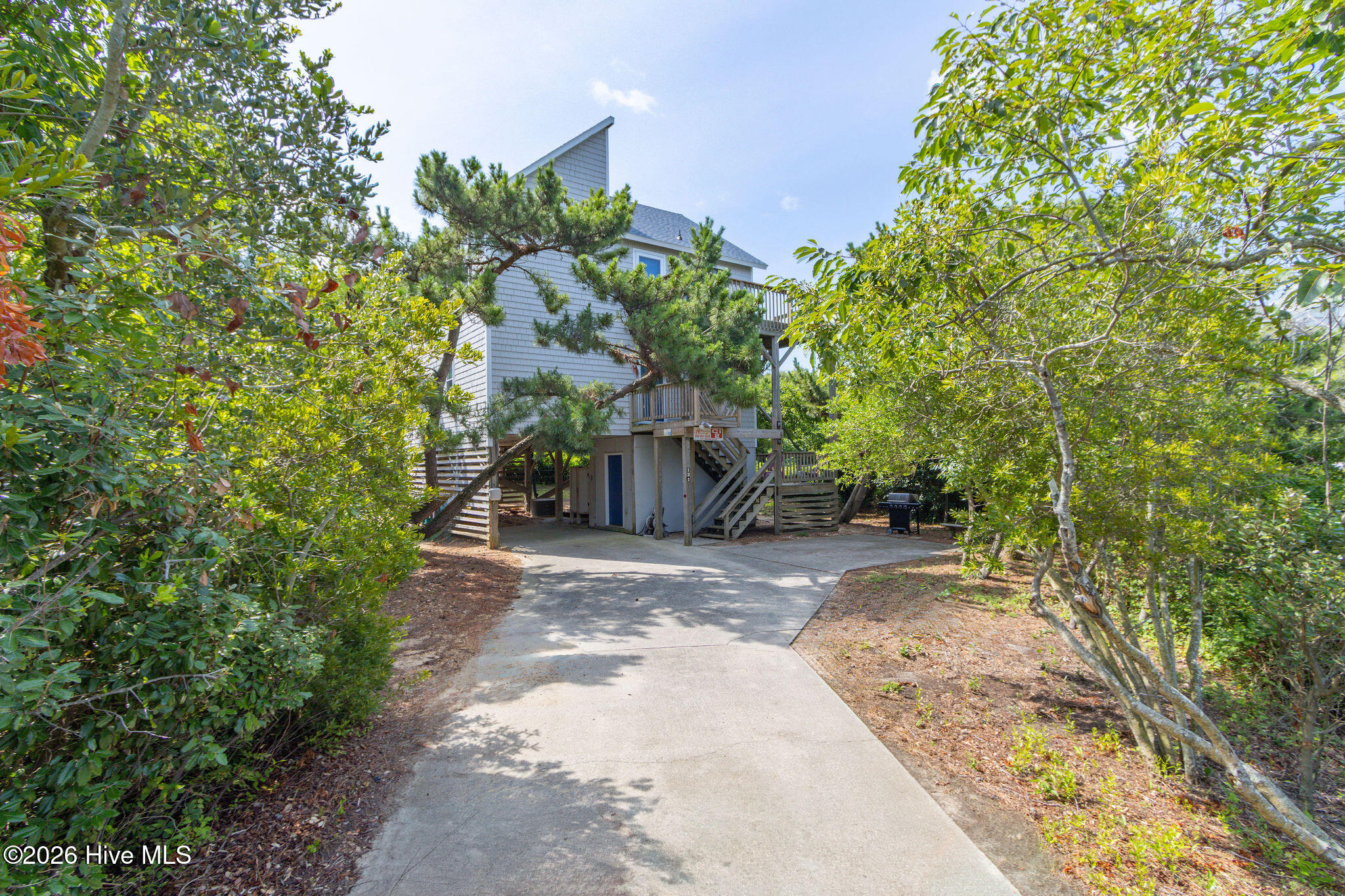 131 Hillside Court