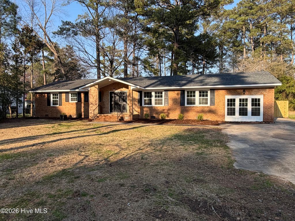 Photo of 3504 Taylor Street, New Bern, NC 28560 (MLS # 100561321)