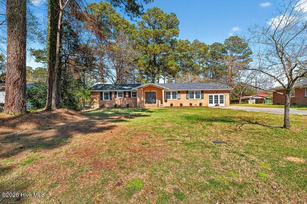 Photo of 3504 Taylor Street, New Bern, NC 28560 (MLS # 100561321)