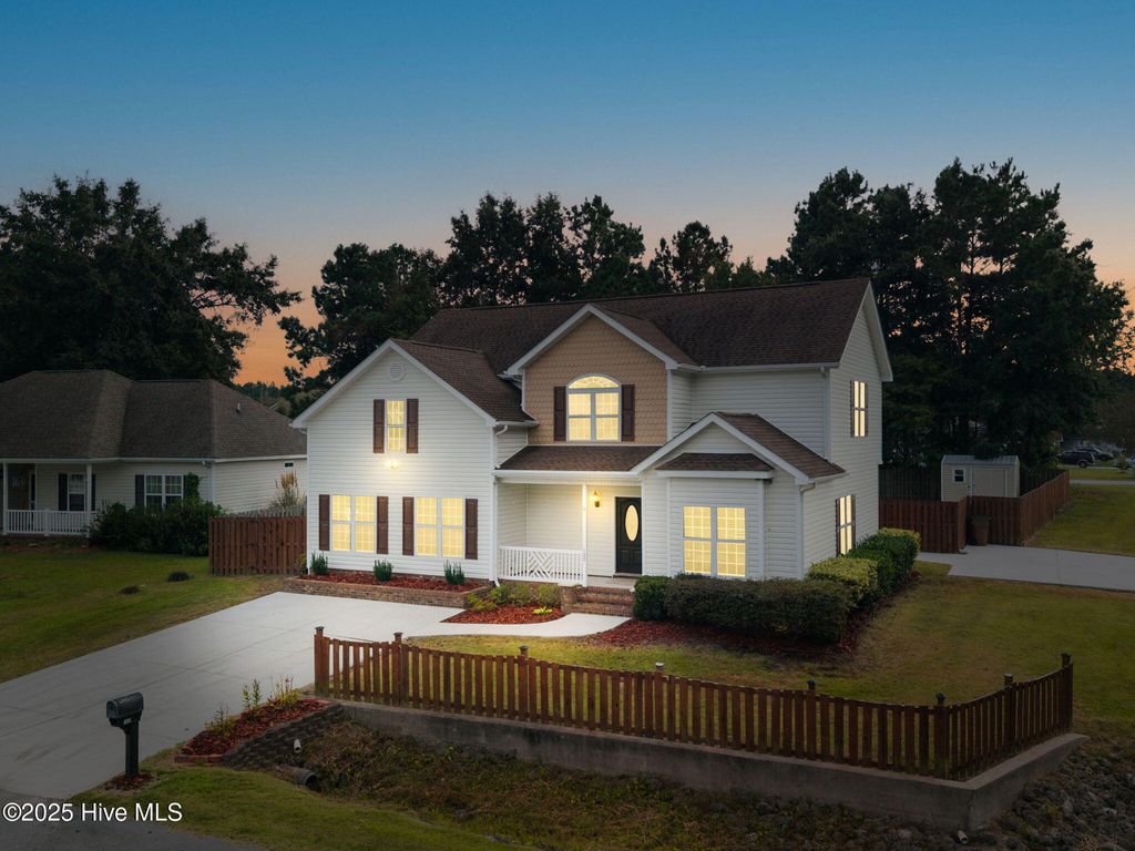 Photo of 100 Brookside Court, Jacksonville, NC 28546 (MLS # 100532081)