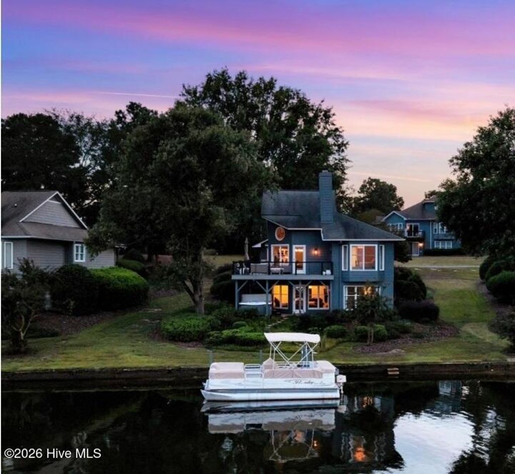 Photo of 4 Westlake Pointe Drive, Pinehurst, NC 28374 (MLS # 100563990)