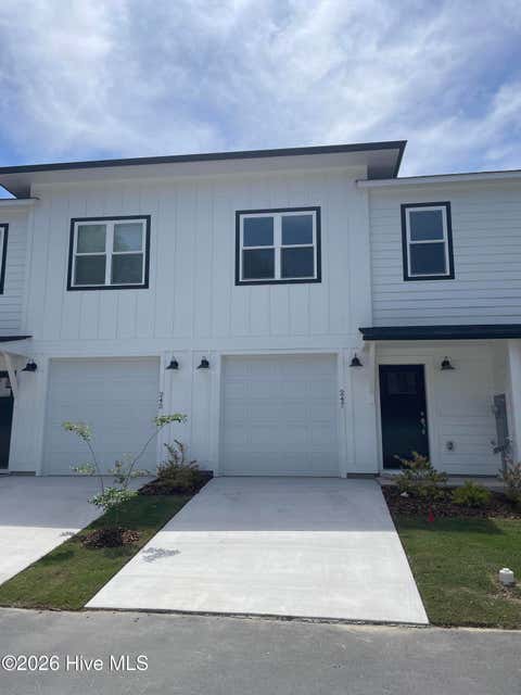 Townhouse For Sale - 247 Townhome Lane #247<br/> Moore County, Southern Pines, NC 28387