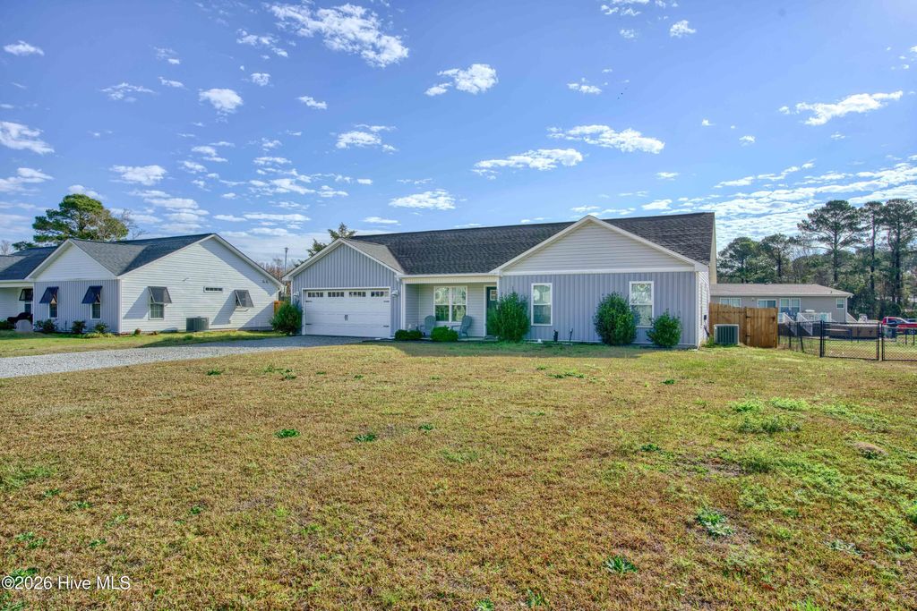 Photo of 129 Bumps Creek Road, Sneads Ferry, NC 28460 (MLS # 100559443)