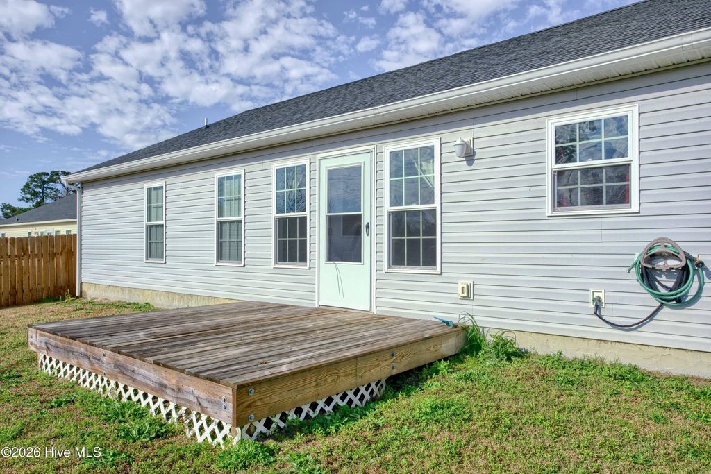 Photo of 129 Bumps Creek Road, Sneads Ferry, NC 28460 (MLS # 100559443)