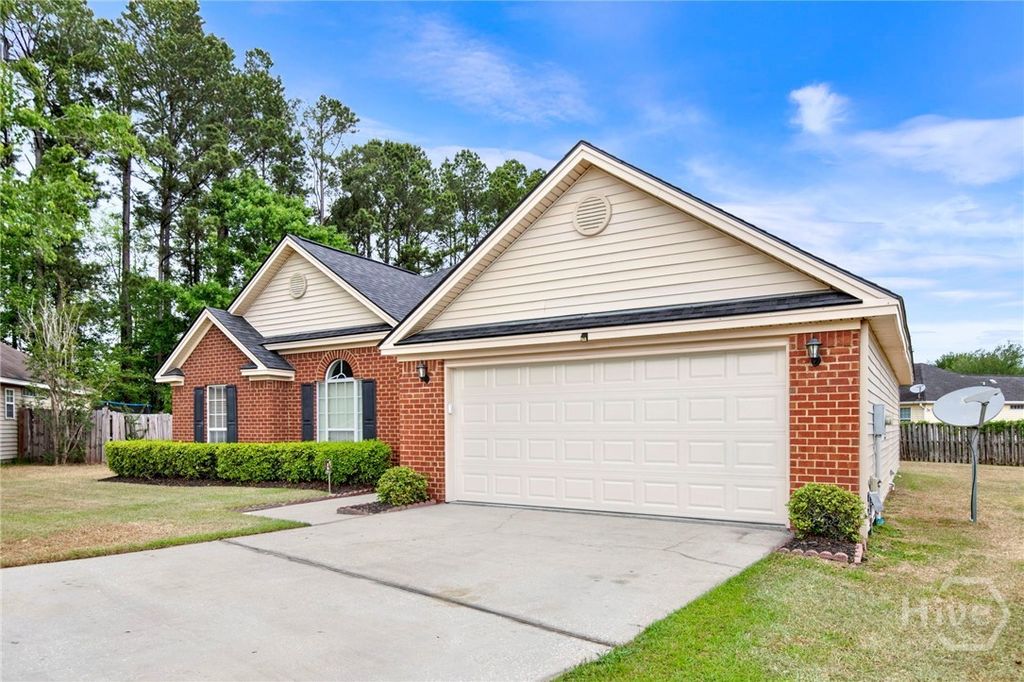 Photo of 5 Nantucket Court, Pooler, GA (MLS # SA354973)