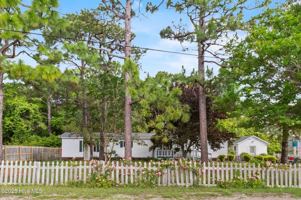 Photo of 520 Inlet Acres Road, Wilmington, NC 28412 (MLS # 100510517)