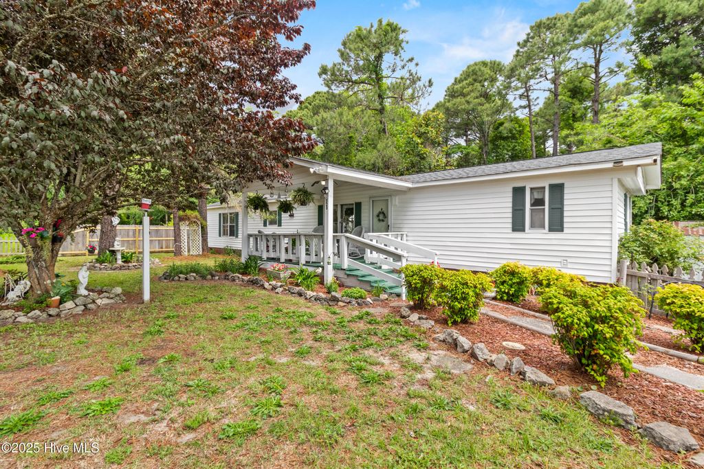 Photo of 520 Inlet Acres Road, Wilmington, NC 28412 (MLS # 100510517)