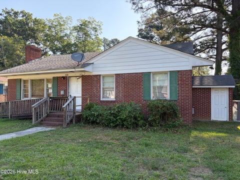 Homes For Sale - 315 Roberts Street<br/> Ahoskie, NC 27910