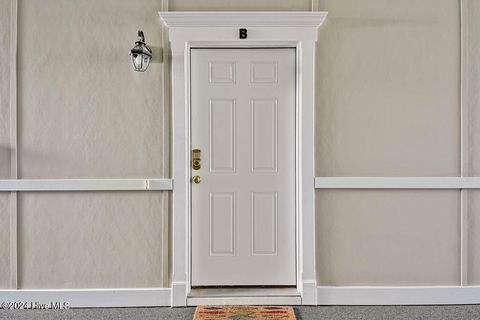 Tiny photo for 612 W Brown Street #Apt B, Southport, NC 28461 (MLS # 100545085)