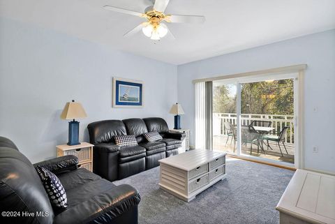 Tiny photo for 612 W Brown Street #Apt B, Southport, NC 28461 (MLS # 100545085)