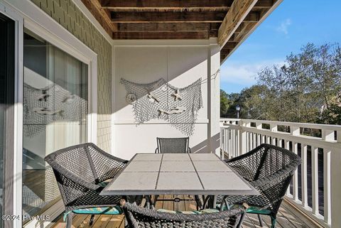 Tiny photo for 612 W Brown Street #Apt B, Southport, NC 28461 (MLS # 100545085)