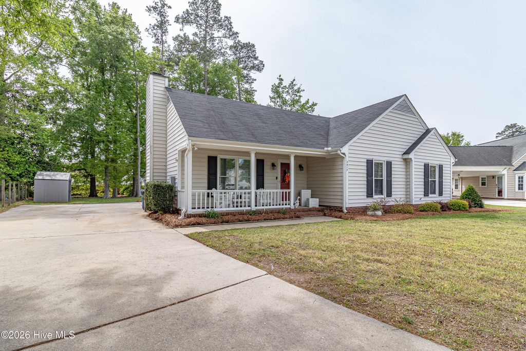Photo of 3417 Eaglechase Drive NW, Wilson, NC 27896 (MLS # 100573183)