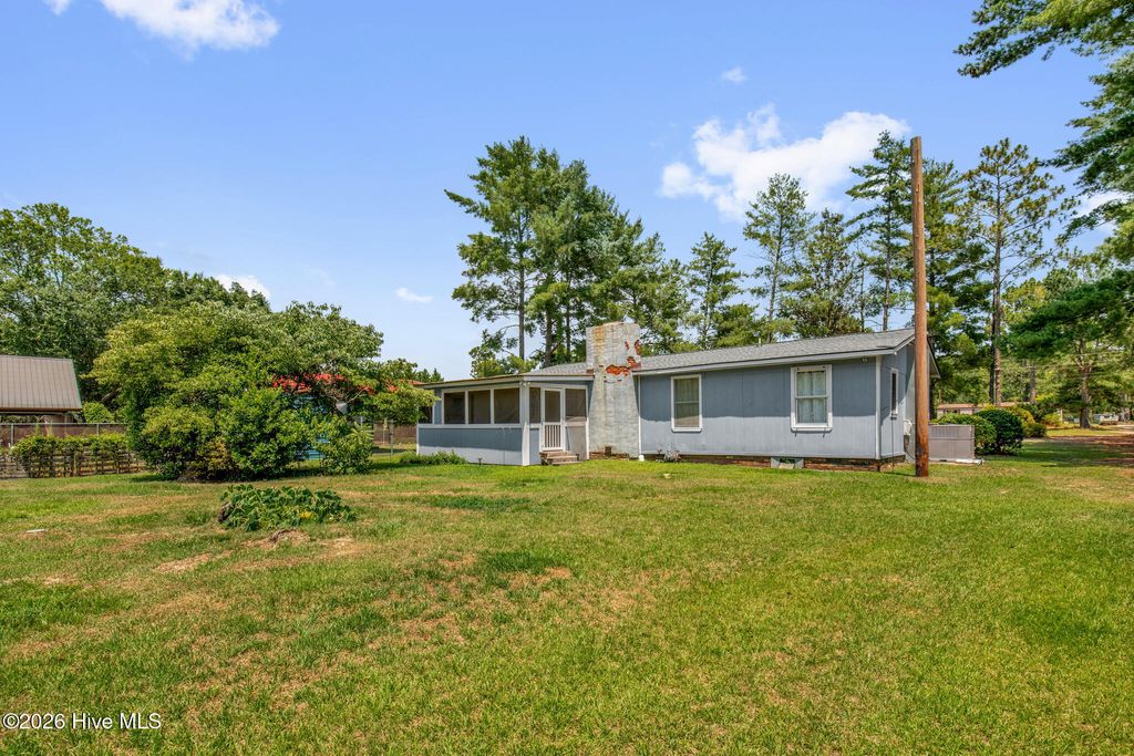 Photo of 157 Flat Rock Lane, Aberdeen, NC 28315 (MLS # 100590663)