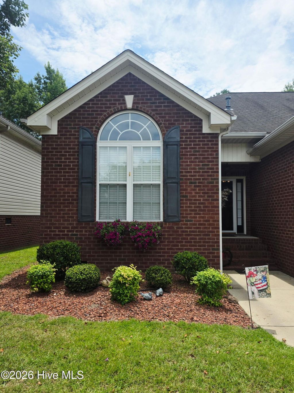 Photo of 208 Commonsgate Drive, Goldsboro, NC 27530 (MLS # 100589597)