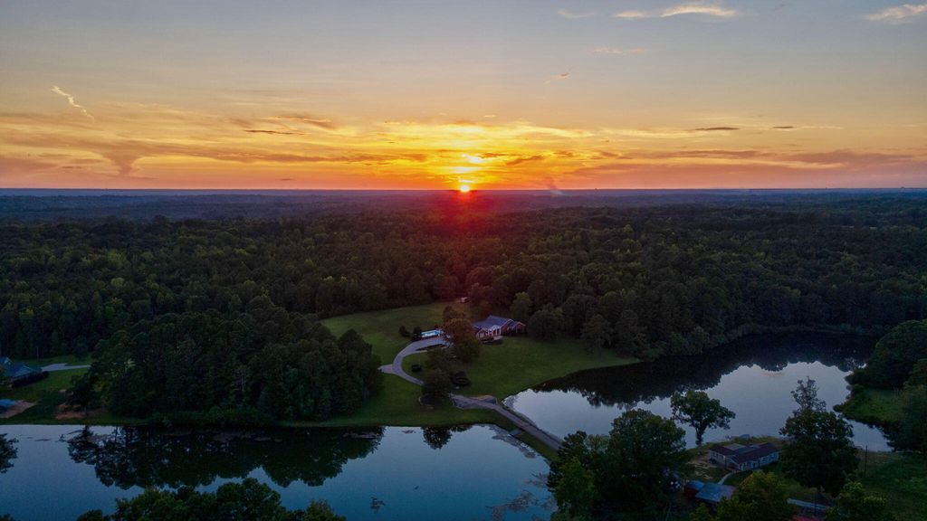 Photo of 1703 Bullards Ferry Road, Elberton, GA 30635 (MLS # 545425)