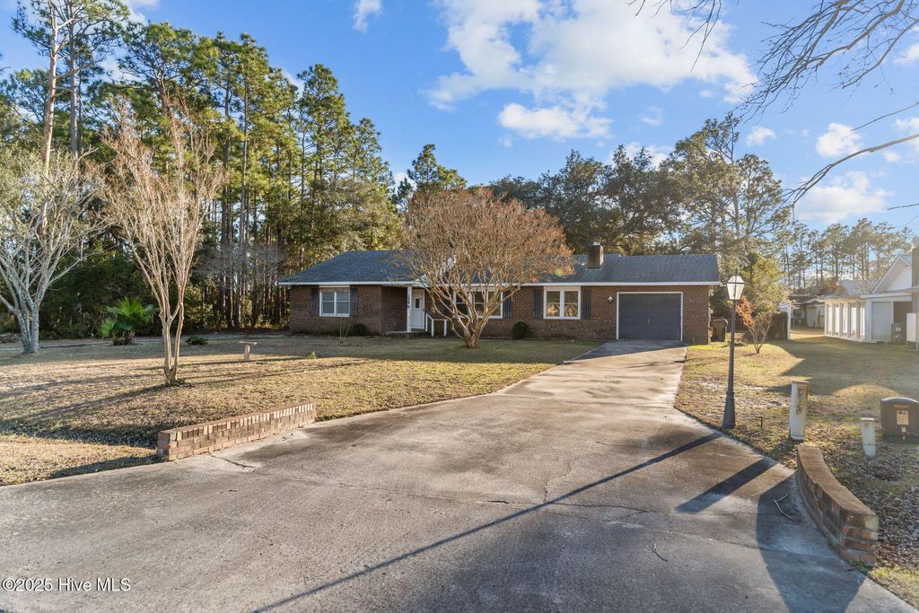 Photo of 566 Palmer Drive, Southport, NC 28461 (MLS # 100545150)