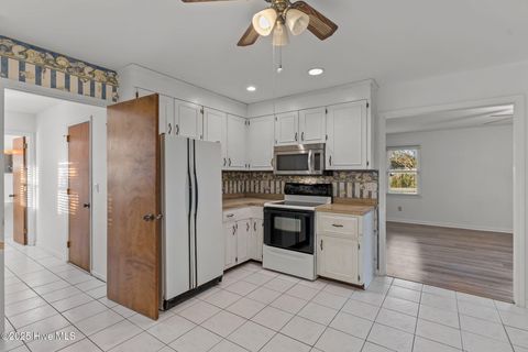 Tiny photo for 566 Palmer Drive, Southport, NC 28461 (MLS # 100545150)