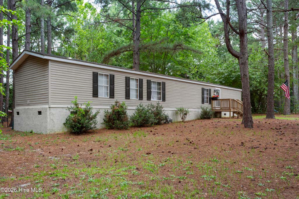 Photo of 111 Meadow Lane, Hoffman, NC 28347 (MLS # 100594949)