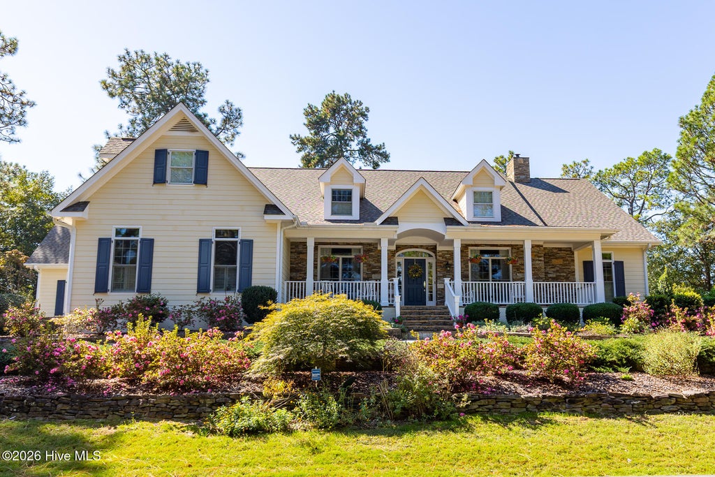 Photo of 70 Oak Meadow Road, Pinehurst, NC 28374 (MLS # 100610496)