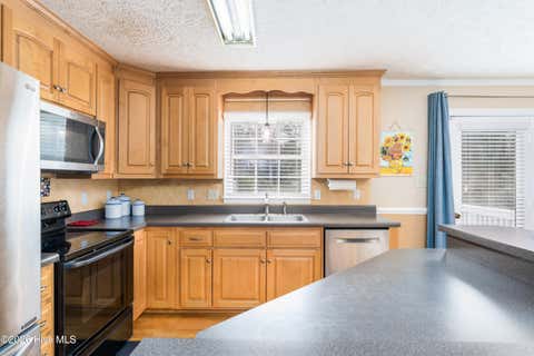 Tiny photo for 121 E Pointe Road, Rocky Point, NC 28457 (MLS # 100597514)