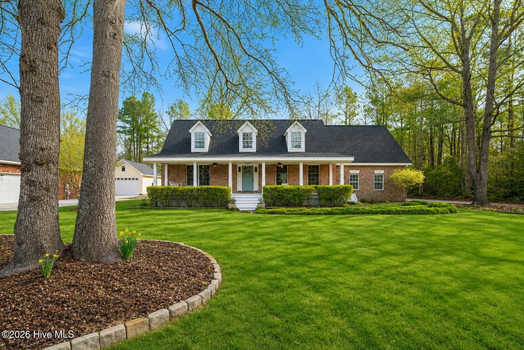 Photo of 121 E Pointe Road, Rocky Point, NC 28457 (MLS # 100597514)