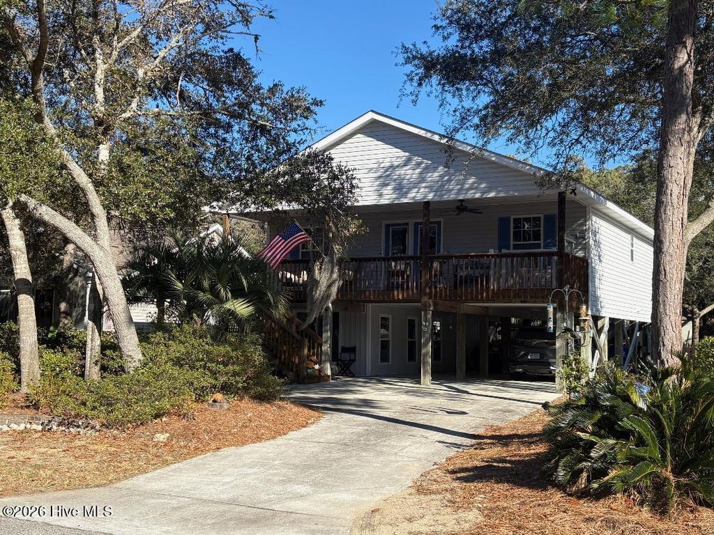 Photo of 212 NE 48th Street, Oak Island, NC 28465 (MLS # 100551921)