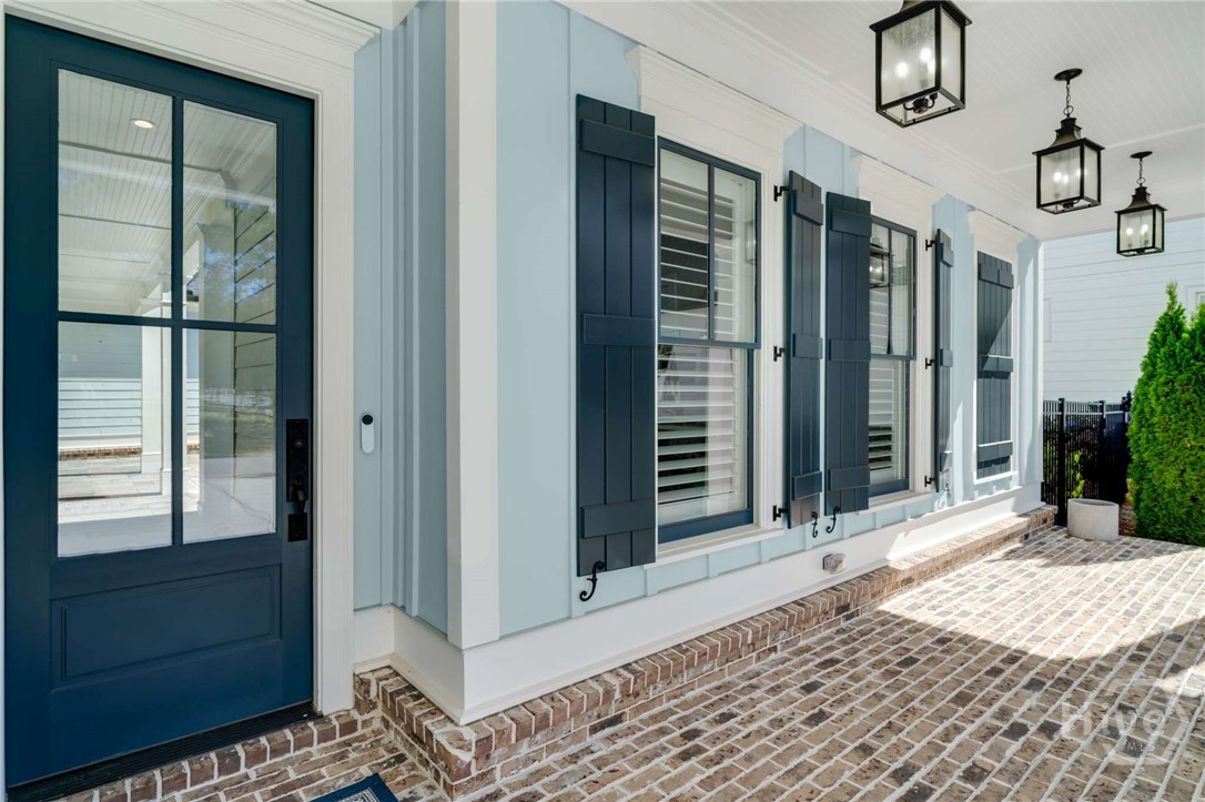 2030 Greenleffe Drive