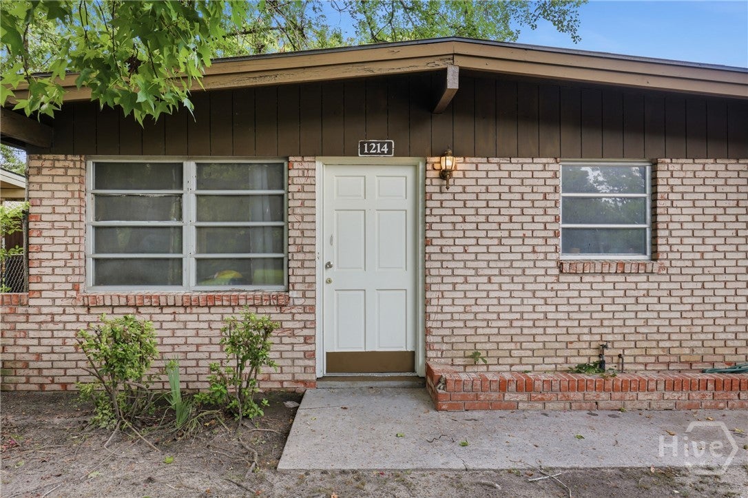 1214 E 60th Street