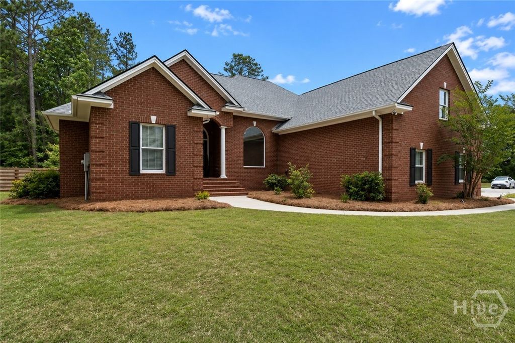 Photo of 572 Kelsall Drive, Richmond Hill, GA 31324 (MLS # SA355283)