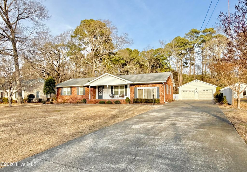 Photo of 1801 Crestview Street, Kinston, NC 28504 (MLS # 100547905)