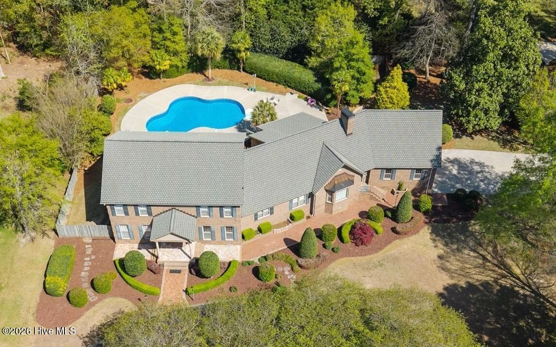 120 Robin Road