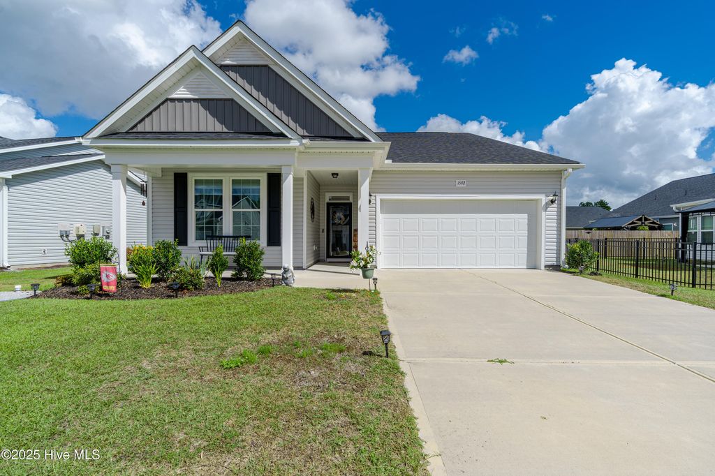 Photo of 1592 E New Carraway Place SE, Bolivia, NC 28422 (MLS # 100532517)