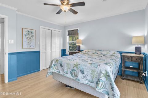 Tiny photo for 612 N Topsail Drive, Surf City, NC 28445 (MLS # 100545585)