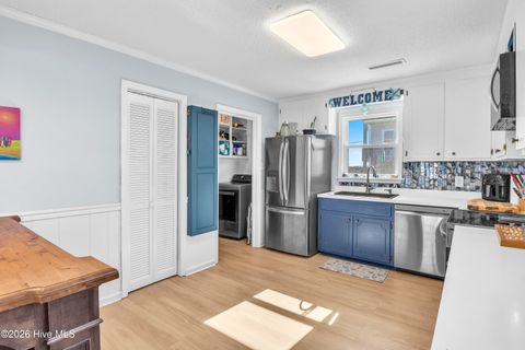 Tiny photo for 612 N Topsail Drive, Surf City, NC 28445 (MLS # 100545585)