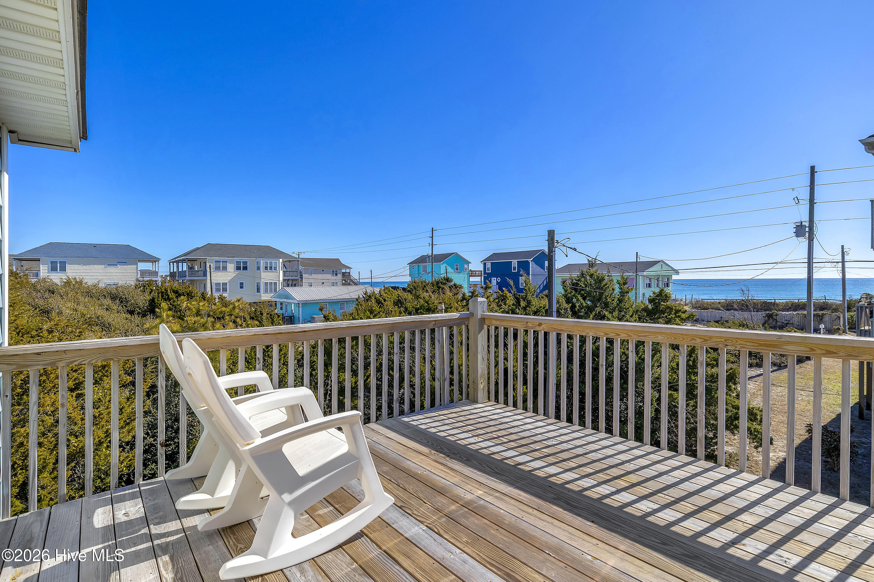 612 N Topsail Drive