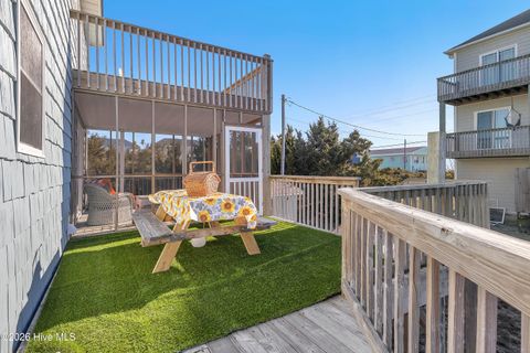 Tiny photo for 612 N Topsail Drive, Surf City, NC 28445 (MLS # 100545585)