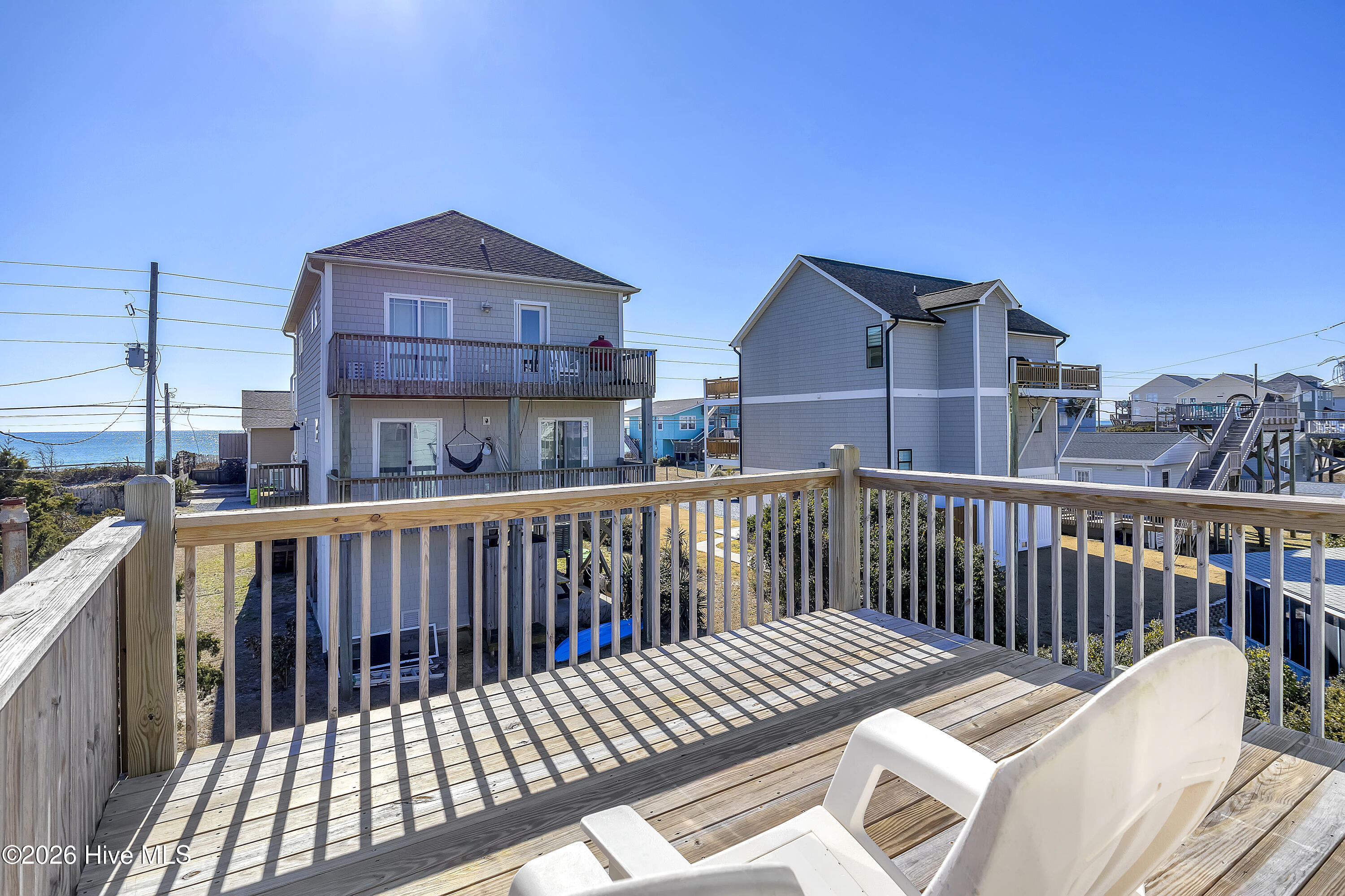 612 N Topsail Drive