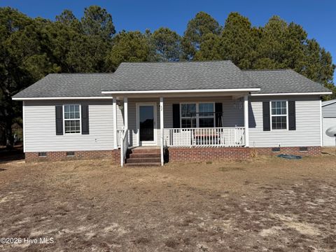 Homes For Sale - 62 Cutoff Road<br/> Dunn, NC 28334