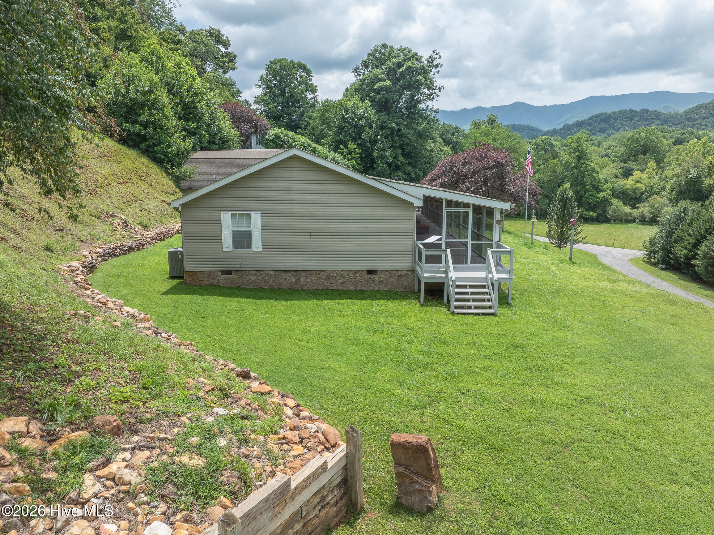 4122 Fairview Road