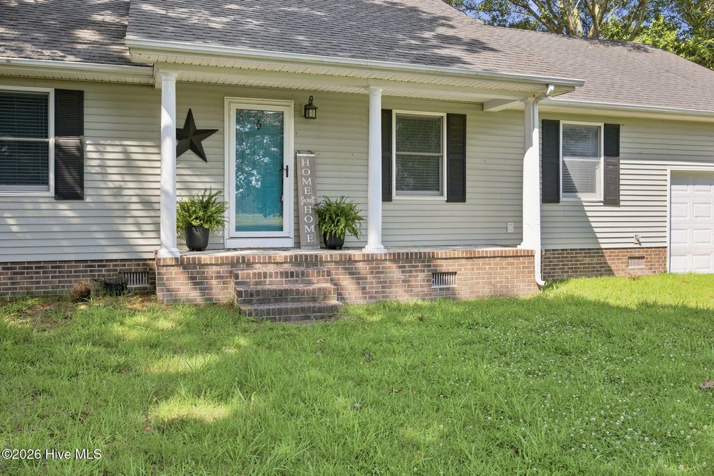 Photo of 861 Tulls Creek Road, Moyock, NC 27958 (MLS # 100586212)