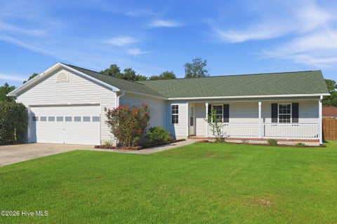 Photo of 404 S Grazing Court, Sneads Ferry, NC 28460 (MLS # 100600976)