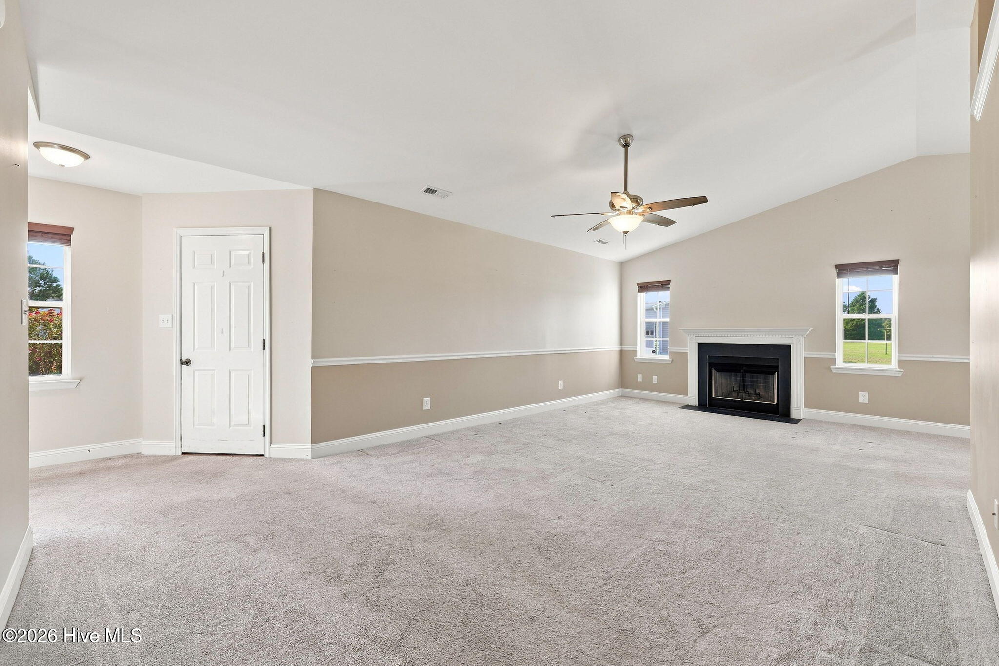 404 S Grazing Court