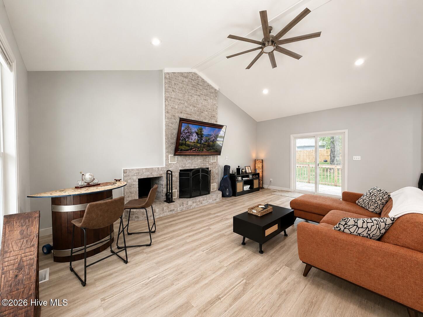 9 Cherokee Drive
