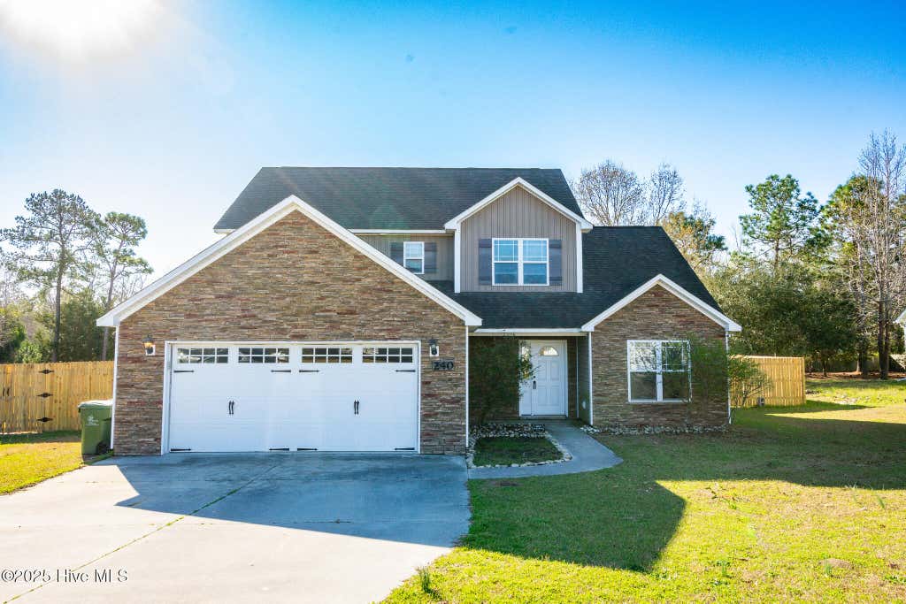 Photo of 240 Everett Yopp Drive, Sneads Ferry, NC 28460 (MLS # 100593641)