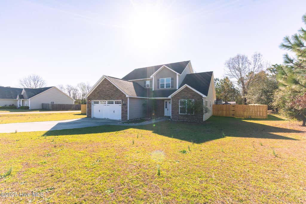 Photo of 240 Everett Yopp Drive, Sneads Ferry, NC 28460 (MLS # 100593641)