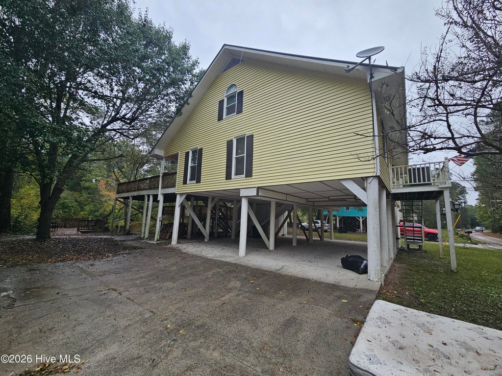 Photo of 1125 River Bend Drive, Burgaw, NC 28425 (MLS # 100612879)