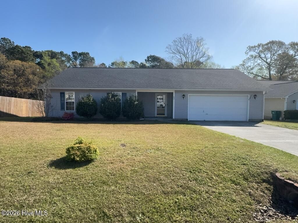 Photo of 437 Boysenberry Lane, Hubert, NC 28539 (MLS # 100563532)