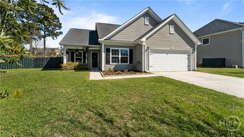 Homes For Sale - 4490 Garden Hills Loop<br/> Richmond Hill, GA 31324