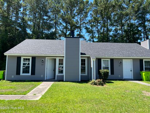 Homes For Sale - 152 Twin Wood Drive<br/> Havelock, NC 28532