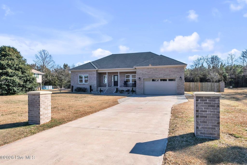 Photo of 111 Lighthouse View, Aydlett, NC 27916 (MLS # 100552097)